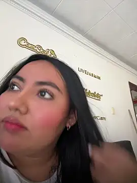 Snapshot of LucciaPorter chatting on February 26, 2:16 pm LucciaPorter online show from February 26, 2:16 pm