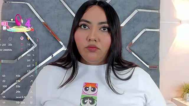 Snapshot of LucciaPorter chatting on February 28, 2:29 pm LucciaPorter online show from February 28, 2:29 pm