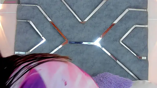 Snapshot of LucciaPorter chatting on March 2, 2:02 pm LucciaPorter online show from March 2, 2:02 pm