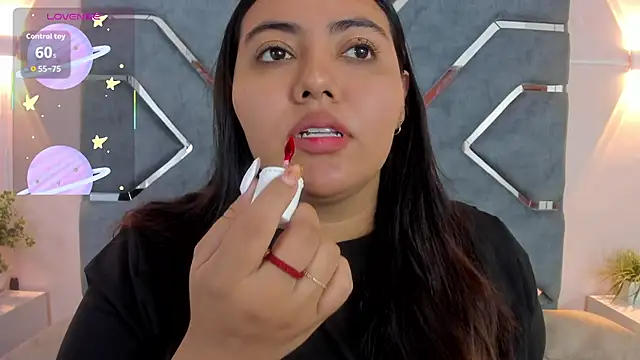 Snapshot of LucciaPorter chatting on March 27, 1:22 pm LucciaPorter online show from March 27, 1:22 pm