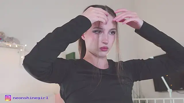 NeonShine online show from October 13, 6:02 am