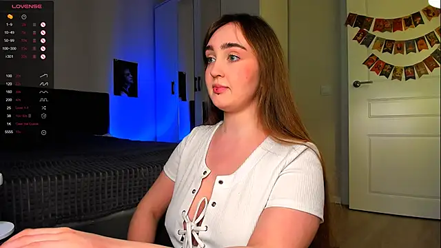 Snapshot of celestialanggel chatting on March 24, 8:03 pm celestialanggel online show from March 24, 8:03 pm