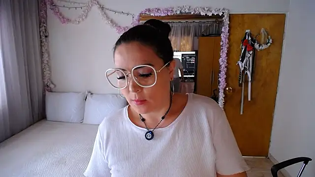 Snapshot of Sahory__ chatting on March 3, 8:15 pm Sahory online show from March 3, 8:15 pm