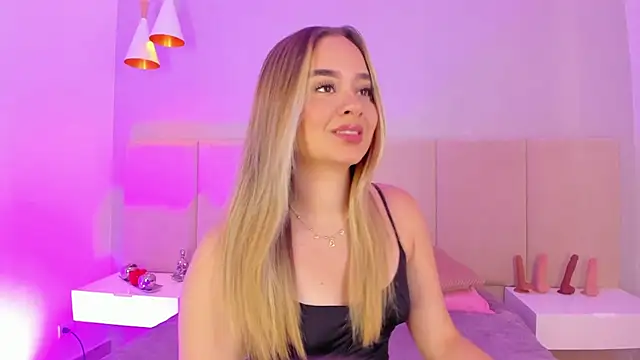 sofia pamela online show from December 19, 7:18 pm