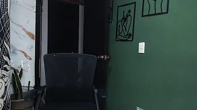 JadaRoberts online show from July 17, 11:09 pm
