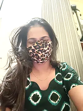 indianliza online show from October 12, 6:51 pm