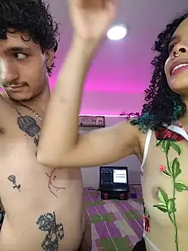 Snapshot of TheKing6ix9ine69 chatting on March 28, 4:34 am TheKing6ix9ine69 online show from March 28, 4:34 am