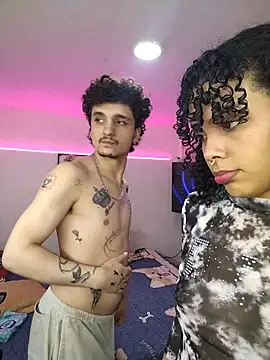 Snapshot of TheKing6ix9ine69 chatting on March 29, 3:50 am TheKing6ix9ine69 online show from March 29, 3:50 am