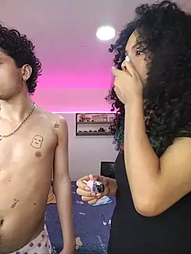 Snapshot of TheKing6ix9ine69 chatting on March 31, 12:27 pm TheKing6ix9ine69 online show from March 31, 12:27 pm