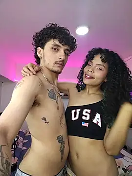 Snapshot of TheKing6ix9ine69 chatting on April 4, 2:21 am TheKing6ix9ine69 online show from April 4, 2:21 am