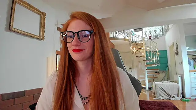 Snapshot of Aliceginger99 chatting on February 27, 7:30 am Aliceginger99 online show from February 27, 7:30 am