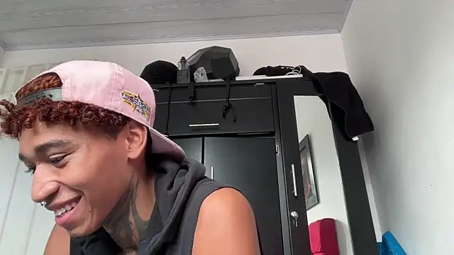sexy blacks  online show from January 6, 8:39 pm