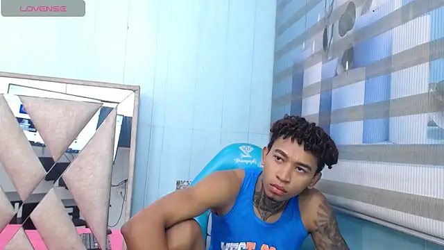 Snapshot of sexy_blacks_ chatting on September 27, 11:15 am sexy blacks online show from September 27, 11:15 am