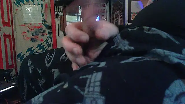 Snapshot of duggiefresh chatting on January 30, 6:32 pm duggiefresh online show from January 30, 6:32 pm