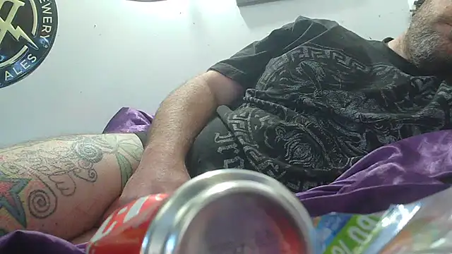 Snapshot of duggiefresh chatting on March 22, 9:31 pm duggiefresh online show from March 22, 9:31 pm