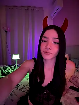 ShannonShanny online show from October 29, 6:53 pm