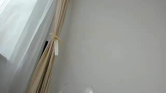 angeloflovee online show from November 15, 7:16 am