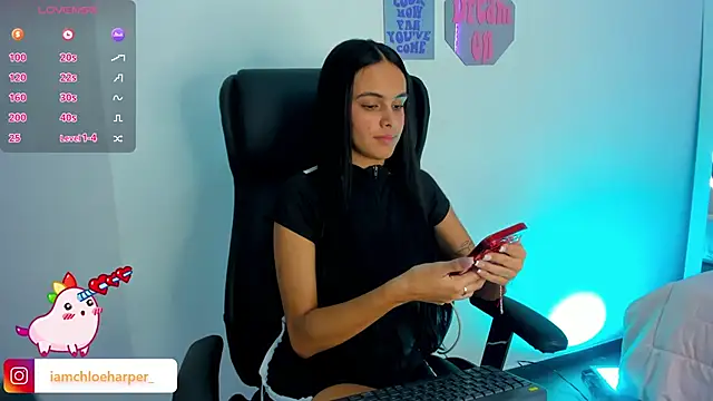 ChloeHarper  online show from December 4, 3:10 pm