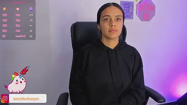 ChloeHarper  online show from December 5, 11:49 am