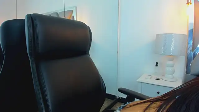 Snapshot of ChloeHarper_ chatting on October 15, 1:22 pm ChloeHarper online show from October 15, 1:22 pm