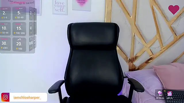 Snapshot of ChloeHarper_ chatting on October 17, 7:05 pm ChloeHarper online show from October 17, 7:05 pm