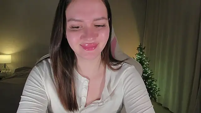 Sonia moon  online show from January 7, 1:28 am