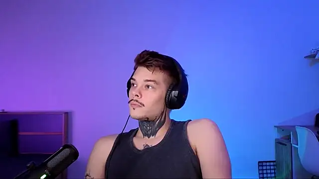 DENIS HERE online show from November 22, 4:17 pm