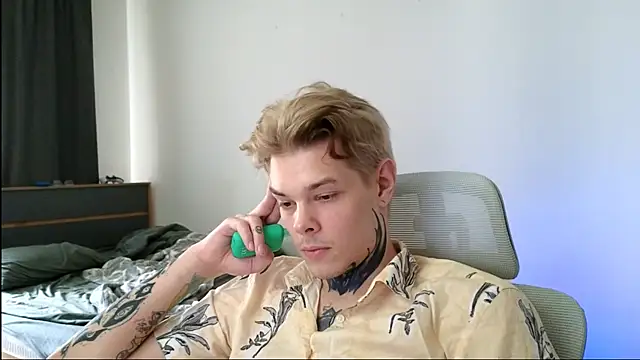 DENIS HERE online show from May 14, 12:01 pm
