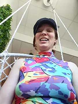 Exhibitionsplit online show from March 14, 3:03 pm