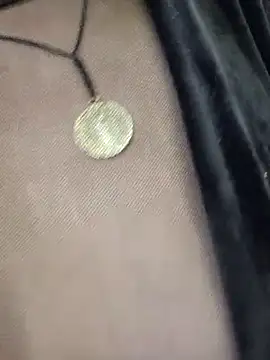 Exhibitionsplit online show from November 22, 12:37 pm