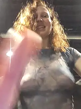 Exhibitionsplit online show from March 4, 10:49 pm