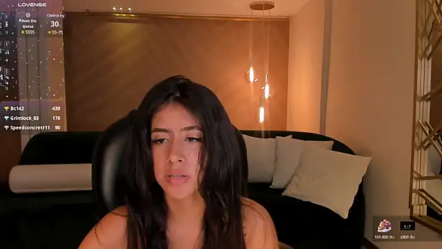 SussanElliot online show from March 23, 1:31 am