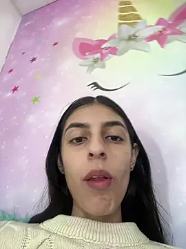 Snapshot of cristel_17 chatting on January 6, 1:31 am cristel 17 online show from January 6, 1:31 am