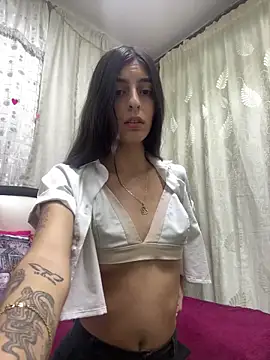 Snapshot of cristel_17 chatting on February 17, 7:10 pm cristel 17 online show from February 17, 7:10 pm