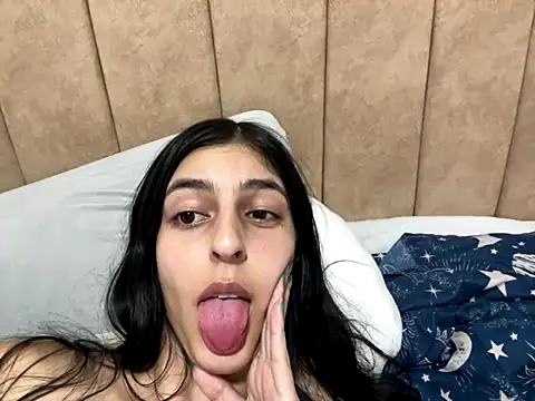 Snapshot of cristel_17 chatting on September 17, 3:41 am cristel 17 online show from September 17, 3:41 am