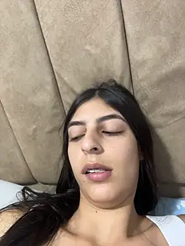 Snapshot of cristel_17 chatting on May 3, 12:16 am cristel 17 online show from May 3, 12:16 am