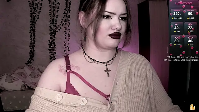 strawberry elfcat online show from October 14, 6:03 am