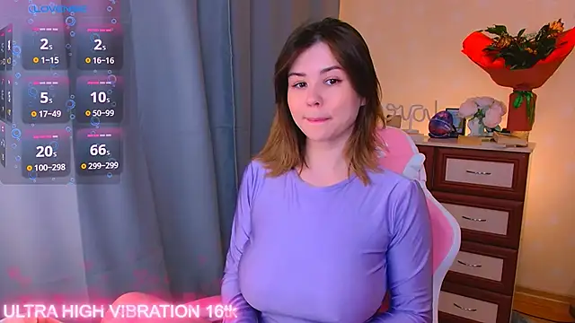 Snapshot of cutie_mili chatting on October 3, 7:38 am cutie mili online show from October 3, 7:38 am