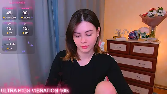 Snapshot of cutie_mili chatting on October 13, 8:25 am cutie mili online show from October 13, 8:25 am