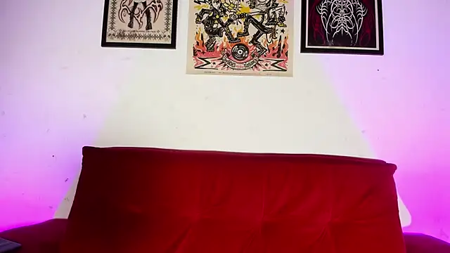 Snapshot of irregular_fetish_ chatting on May 15, 11:45 pm irregular fetish online show from May 15, 11:45 pm