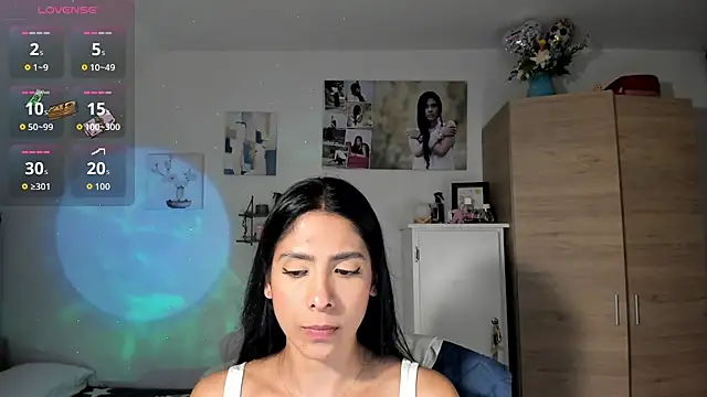 VeronikaOlsen online show from October 28, 1:31 am