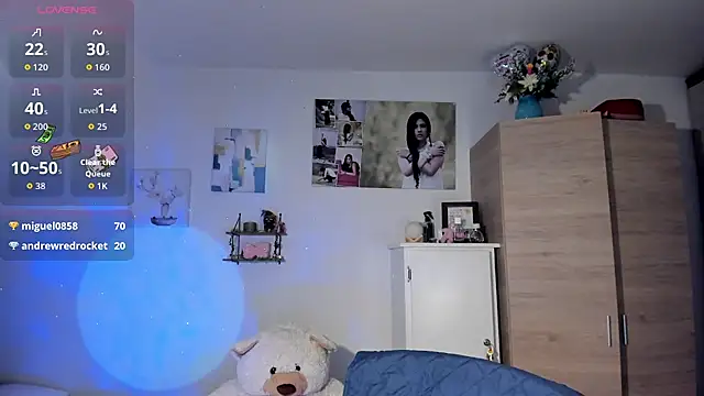 VeronikaOlsen online show from October 28, 1:36 pm