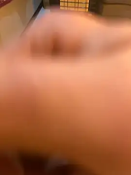 Snapshot of azginnn35 chatting on February 21, 12:44 am azginnn35 online show from February 21, 12:44 am