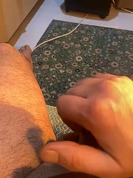 Snapshot of azginnn35 chatting on February 24, 1:03 am azginnn35 online show from February 24, 1:03 am