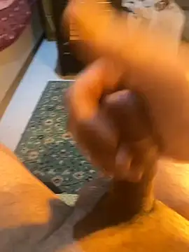 Snapshot of azginnn35 chatting on March 8, 1:25 am azginnn35 online show from March 8, 1:25 am