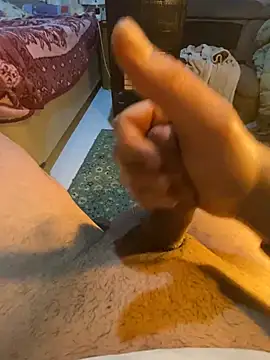 Snapshot of azginnn35 chatting on March 8, 2:04 am azginnn35 online show from March 8, 2:04 am