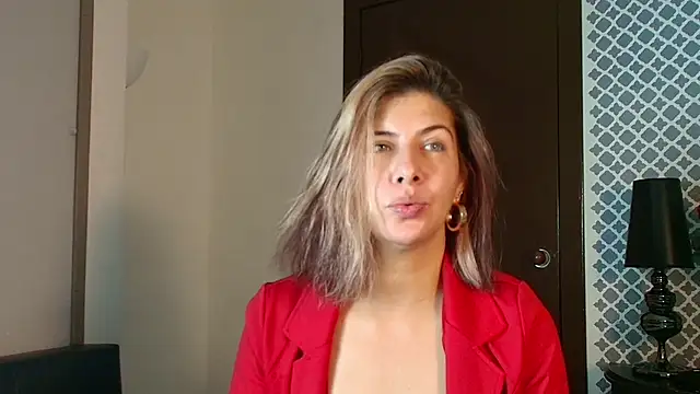 Snapshot of scarlett_moore chatting on October 2, 1:40 pm scarlett moore online show from October 2, 1:40 pm