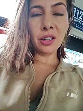 Snapshot of scarlett_moore chatting on October 6, 1:52 pm scarlett moore online show from October 6, 1:52 pm