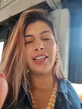 Snapshot of scarlett_moore chatting on October 19, 2:40 pm scarlett moore online show from October 19, 2:40 pm