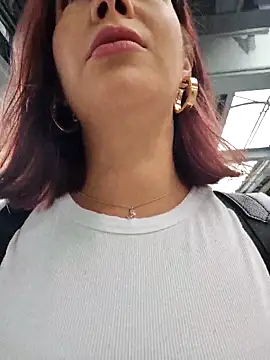 Snapshot of scarlett_moore chatting on October 29, 2:30 pm scarlett moore online show from October 29, 2:30 pm